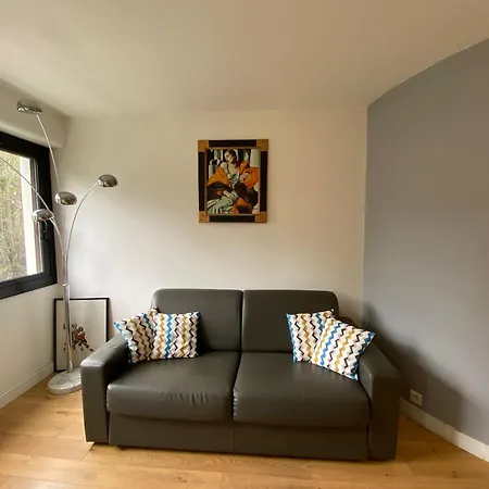 Lovely Flat 4 Peoples Apartment