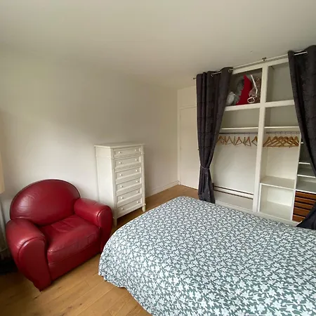 Lovely Flat 4 Peoples Apartment Saint-Cloud